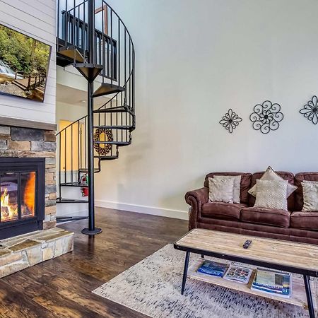 Gatlinburg Mountain Townhome With Pool Access! Ngoại thất bức ảnh
