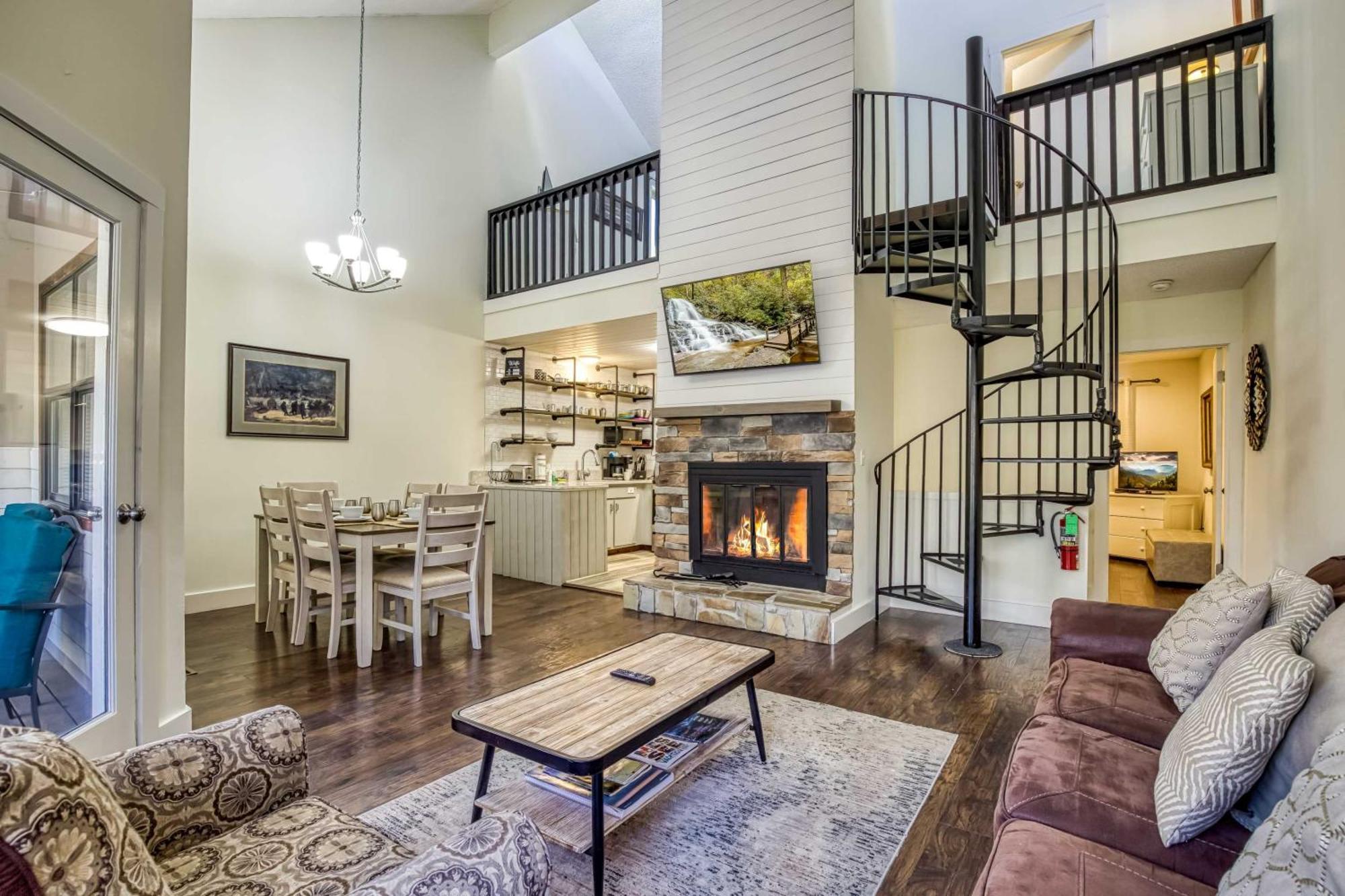 Gatlinburg Mountain Townhome With Pool Access! Ngoại thất bức ảnh